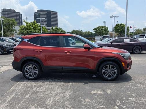 2022 Kia Seltos S