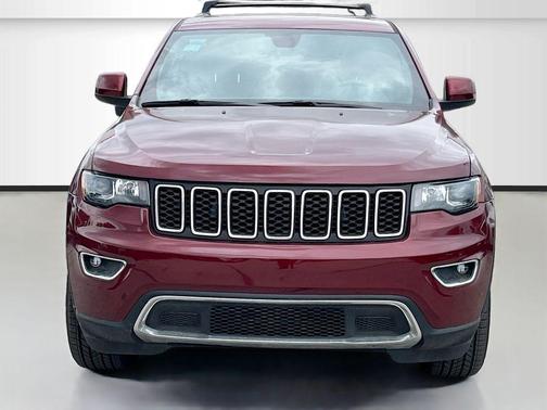 2022 Jeep Grand Cherokee Laredo