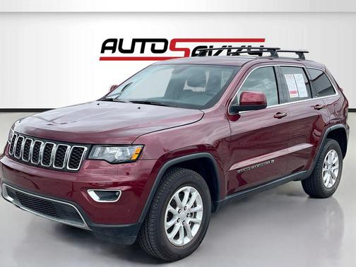 2022 Jeep Grand Cherokee Laredo