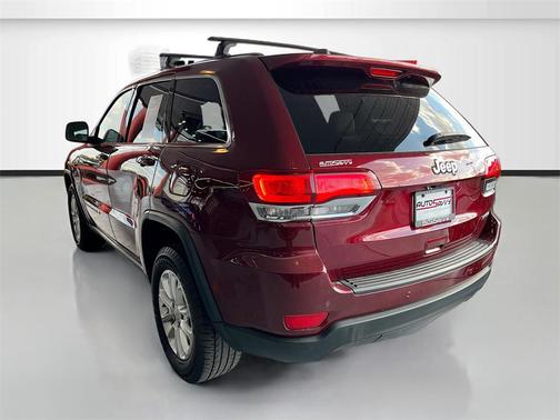 2022 Jeep Grand Cherokee Laredo