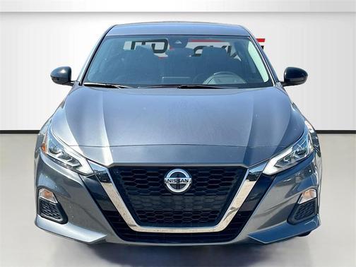 2022 Nissan Altima SR Intelligent AWD