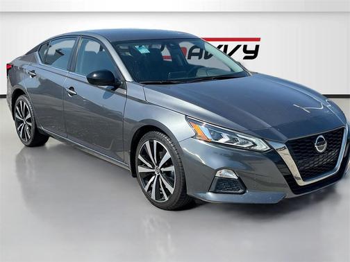 2022 Nissan Altima SR Intelligent AWD