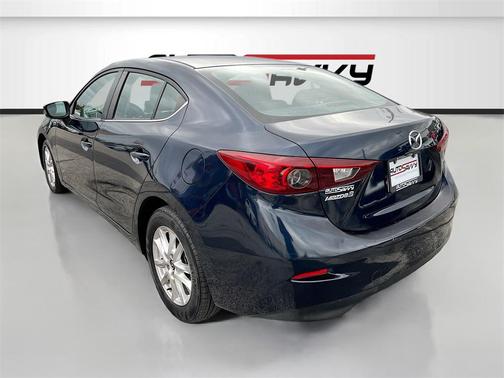 2016 Mazda Mazda3 i Sport