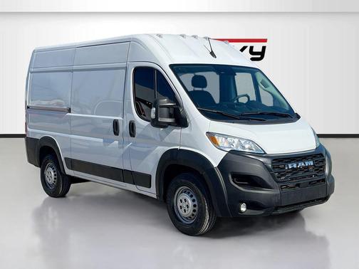 Bright White Clearcoat 2023 RAM ProMaster 2500 High Roof