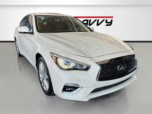 Majestic White 2024 INFINITI Q50 3.0t LUXE