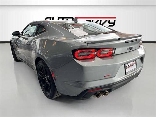 2023 Chevrolet Camaro RWD Coupe LT1