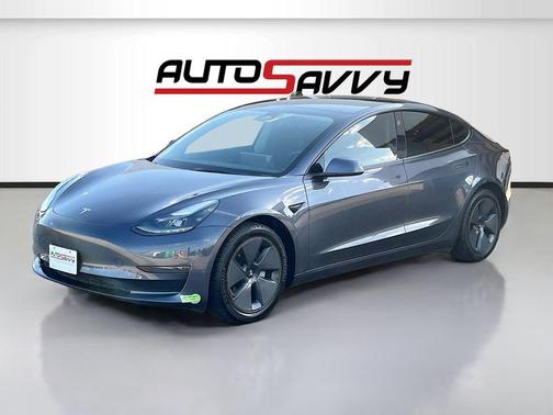 Gray 2023 Tesla Model 3 Standard Range