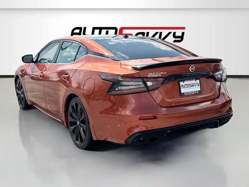 Sunset Drift Chromaflair 2022 Nissan Maxima SR Xtronic CVT