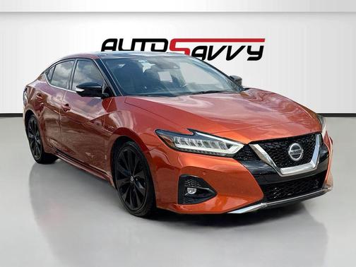 Sunset Drift Chromaflair 2022 Nissan Maxima SR Xtronic CVT