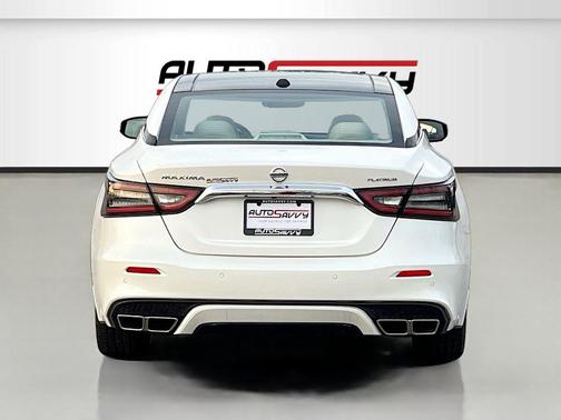 Pearl White Tricoat 2022 Nissan Maxima 3.5 Platinum