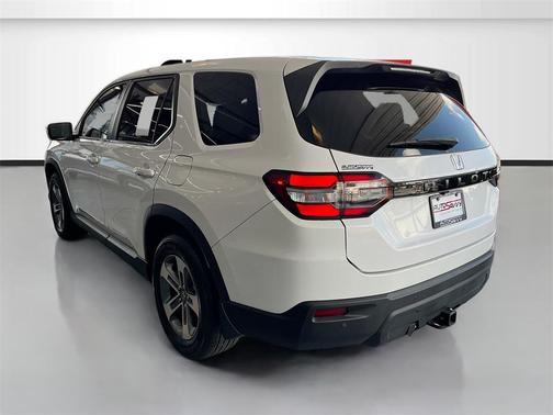 2023 Honda Pilot 2WD EX-L 8 Passenger