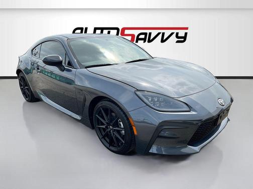 2025 Toyota GR86 Premium