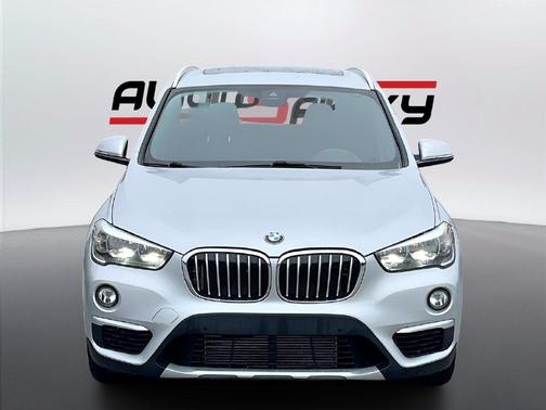 Glacier Silver Metallic 2019 BMW X1 sDrive28i