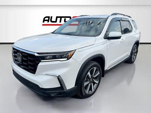 2024 Honda Pilot Touring 8-Passenger
