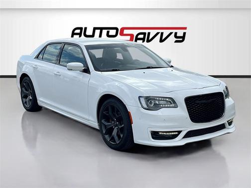 2022 Chrysler 300 Touring