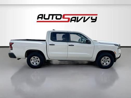 Glacier White 2024 Nissan Frontier S