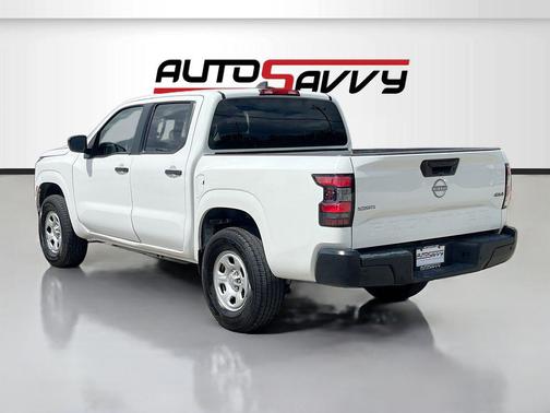 Glacier White 2024 Nissan Frontier S