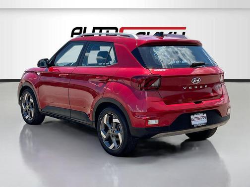 Scarlet Red Pearl 2022 Hyundai VENUE Limited
