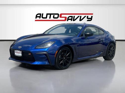 Trueno Blue 2025 Toyota GR86 Premium
