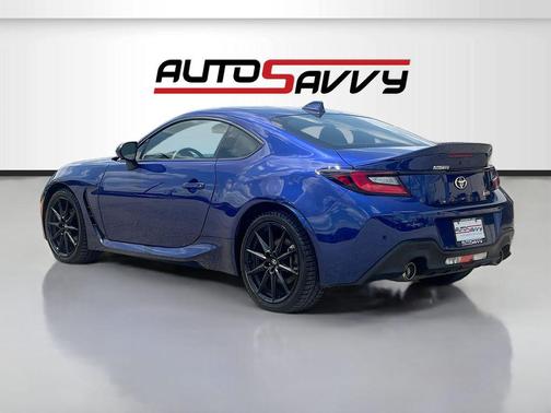 Trueno Blue 2025 Toyota GR86 Premium