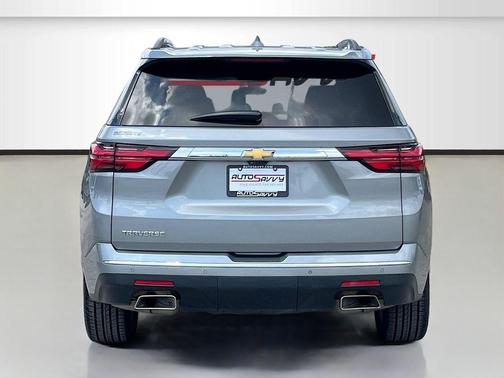 Sterling Gray Metallic 2023 Chevrolet Traverse High Country