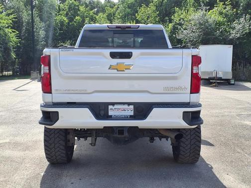 2022 Chevrolet Silverado 2500 High Country