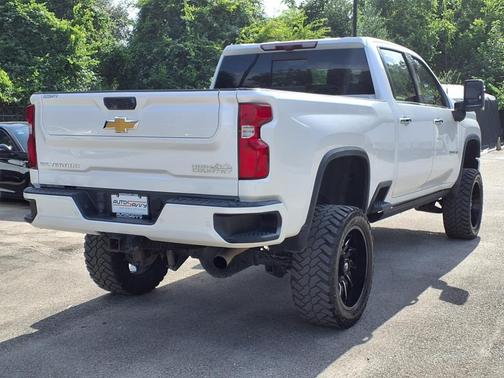 2022 Chevrolet Silverado 2500 High Country
