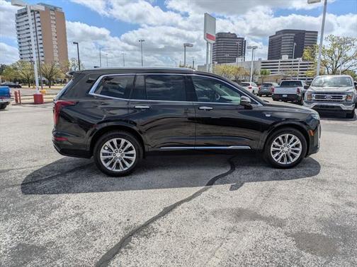 2024 Cadillac XT6 Premium Luxury FWD