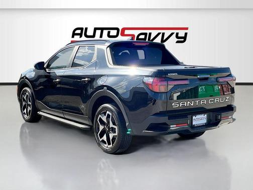 Phantom Black 2024 Hyundai SANTA CRUZ Limited