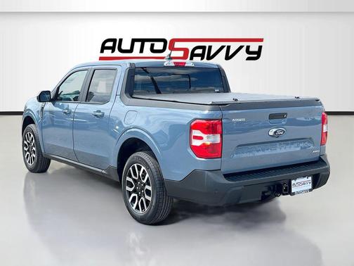 Azure Gray Metallic Tri-Coat 2024 Ford Maverick Lariat