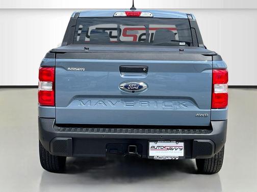 Azure Gray Metallic Tri-Coat 2024 Ford Maverick Lariat