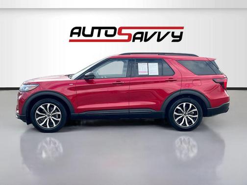 Rapid Red Metallic Tinted Clearcoat 2025 Ford Explorer ST-Line