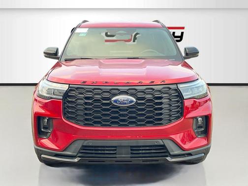Rapid Red Metallic Tinted Clearcoat 2025 Ford Explorer ST-Line