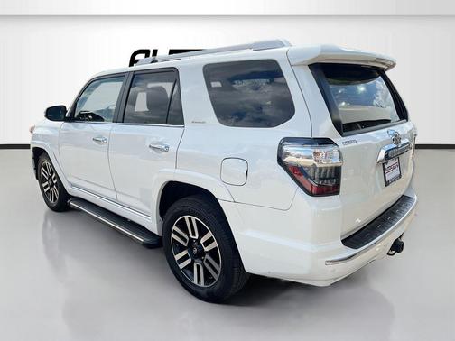 Blizzard Pearl 2020 Toyota 4Runner Limited