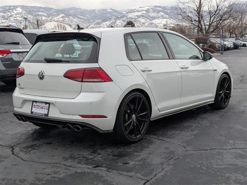 2019 Volkswagen Golf R 2.0T DSG
