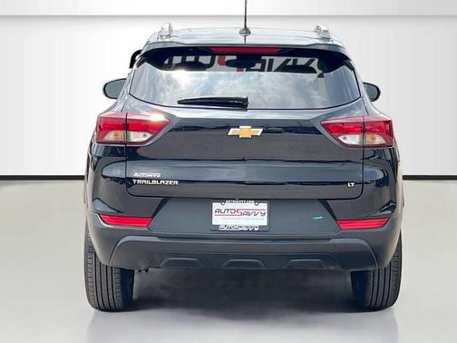 Mosaic Black Metallic 2024 Chevrolet Trailblazer LT
