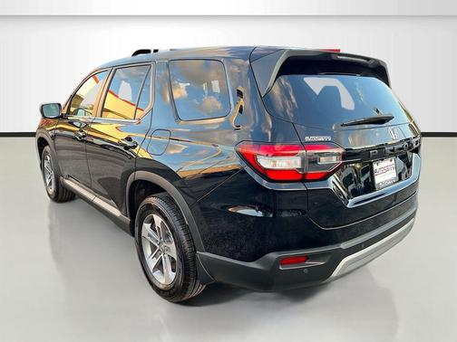 Dark Blue 2025 Honda Pilot EX-L