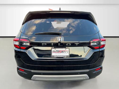 Dark Blue 2025 Honda Pilot EX-L