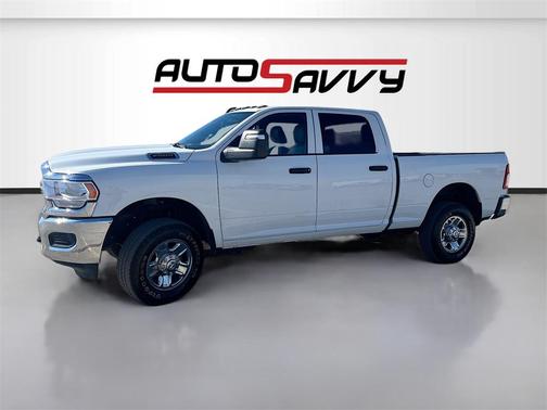 2024 RAM 2500 Tradesman Crew Cab 4x4 6'4' Box