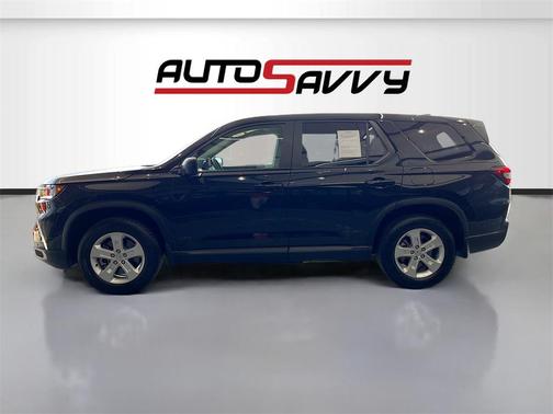 2023 Honda Pilot 2WD LX