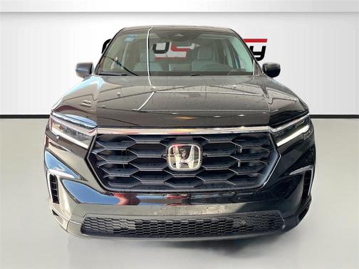 2023 Honda Pilot 2WD LX