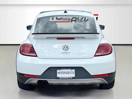 Pure White 2017 Volkswagen Beetle 1.8T Dune