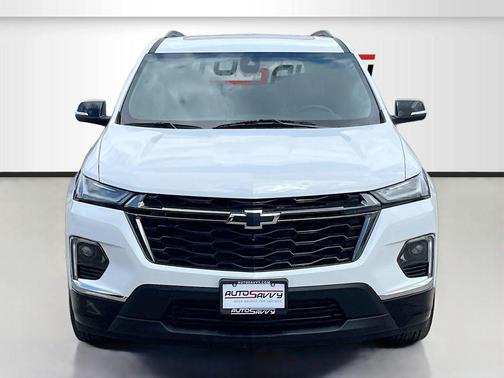 Summit White 2023 Chevrolet Traverse Premier