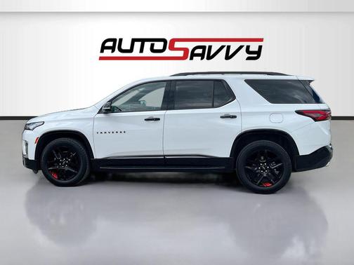 Summit White 2023 Chevrolet Traverse Premier