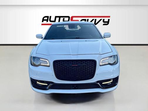 Bright White Clearcoat 2023 Chrysler 300 S