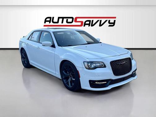 Bright White Clearcoat 2023 Chrysler 300 S