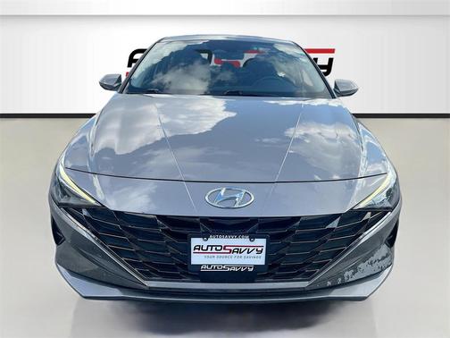 2022 Hyundai ELANTRA Limited