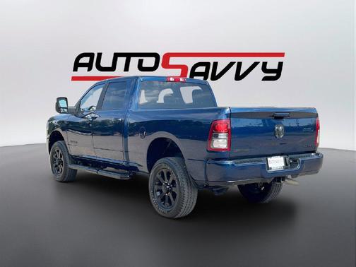 Patriot Blue Pearlcoat 2024 RAM 2500 Big Horn Crew Cab 4x4 6'4' Box