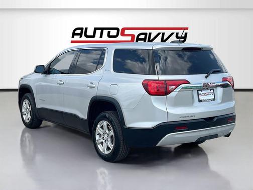 Quicksilver Metallic 2019 GMC Acadia SLE-1