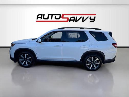 2023 Honda Pilot Touring 8-Passenger